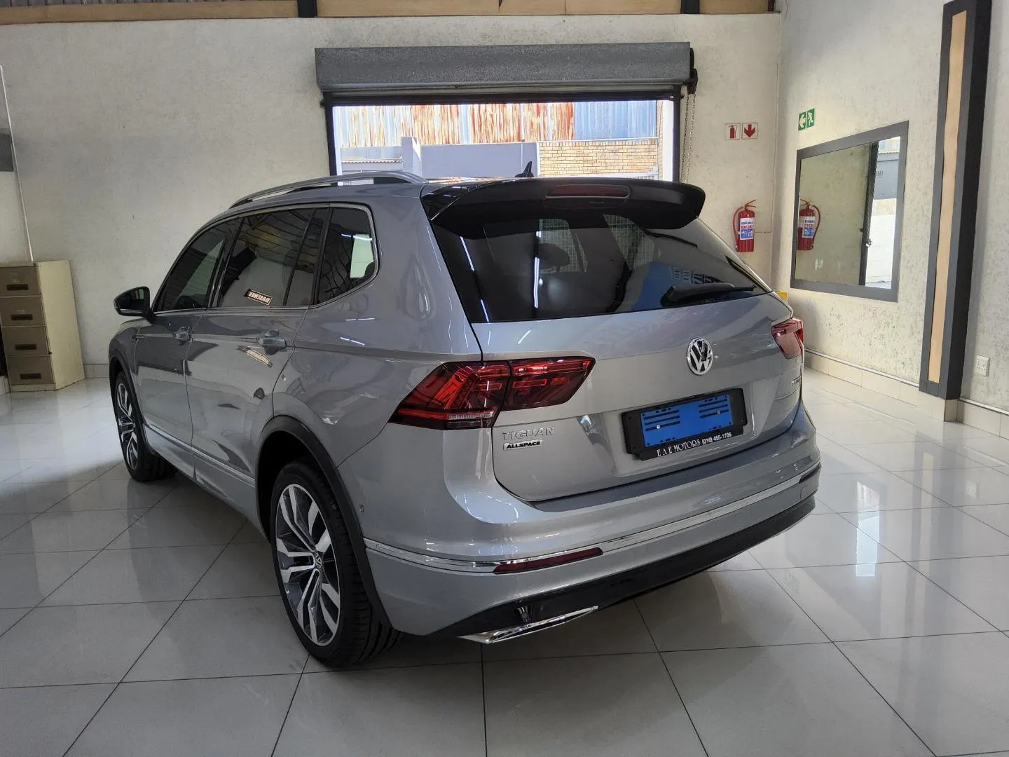 2021 Volkswagen Tiguan Allspace 2.0TSI 4Motion Highline R-Line, photo 6 of 7