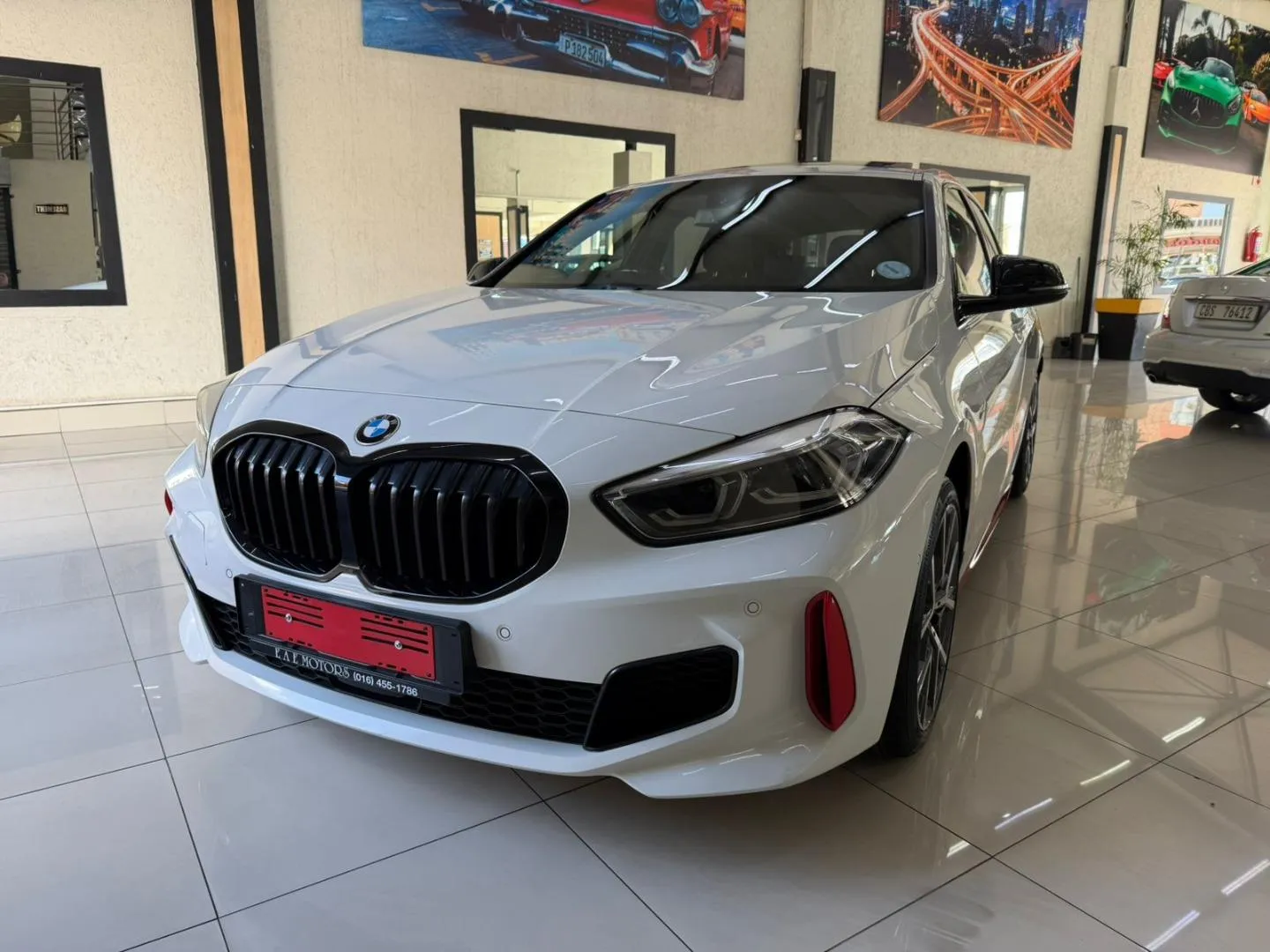 2023 BMW 1 Series 128ti, photo 2 of 7