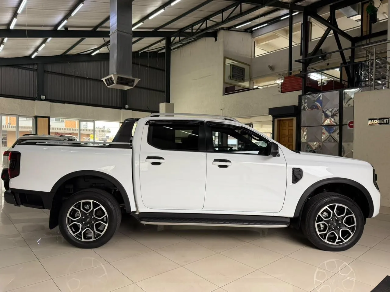 2024 Ford Ranger 3.0TD V6 Double Cab Wildtrak 4WD, photo 3 of 7