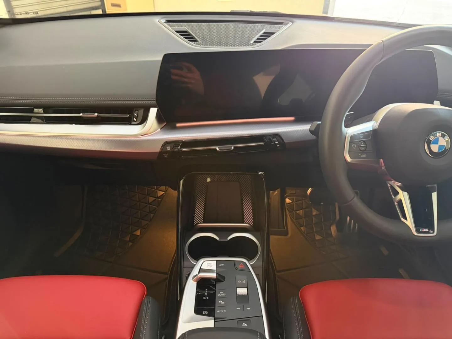 2025 BMW X1 sDrive18d xLine, photo 11 of 14