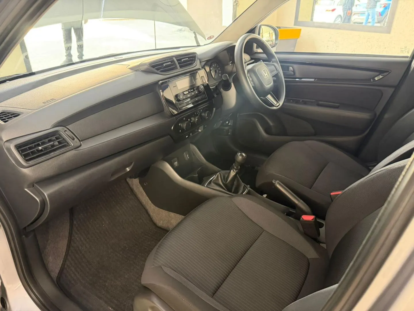 2025 Honda Amaze 1.2 Trend, photo 8 of 10