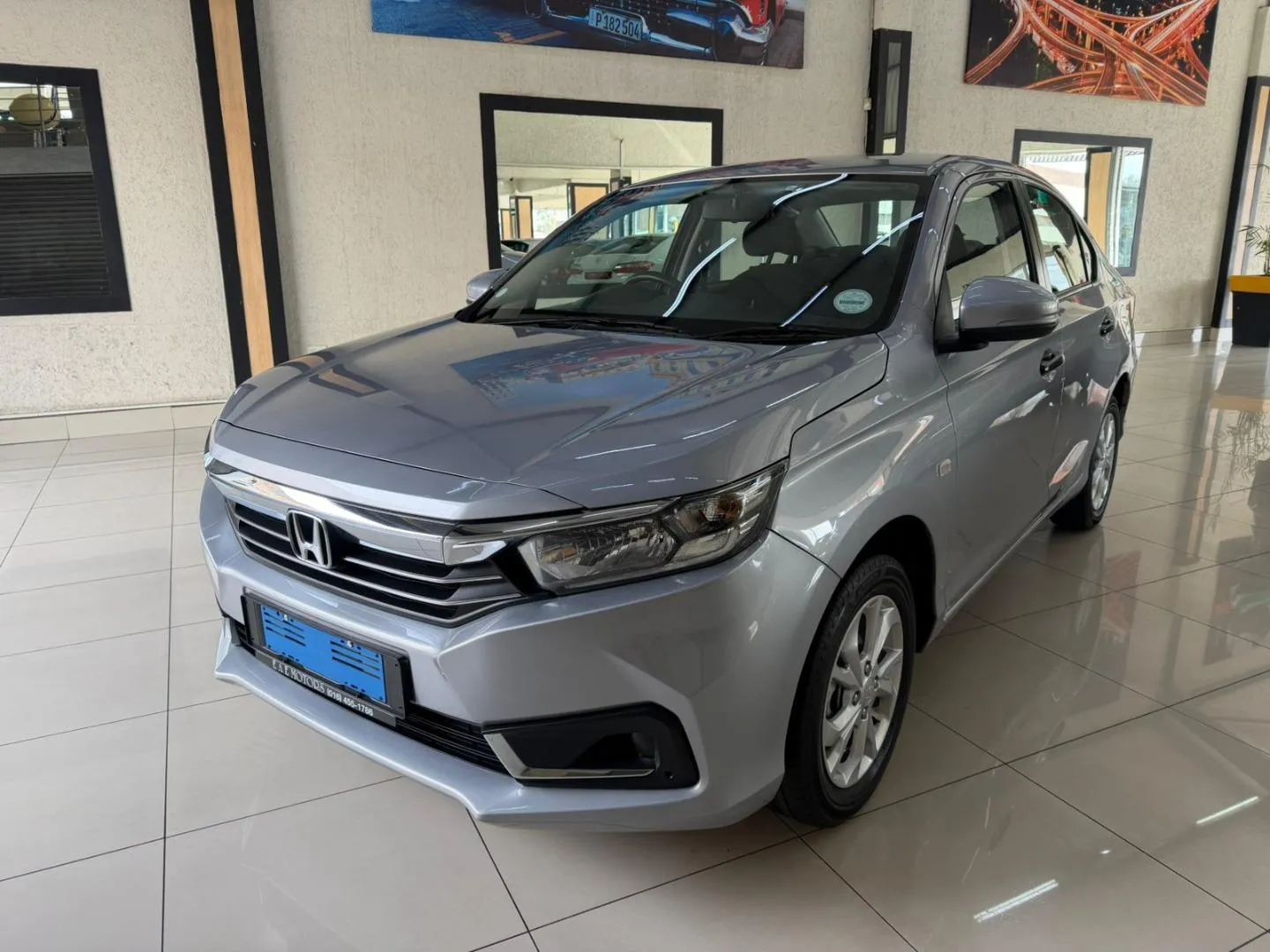 2025 Honda Amaze 1.2 Trend, photo 2 of 10