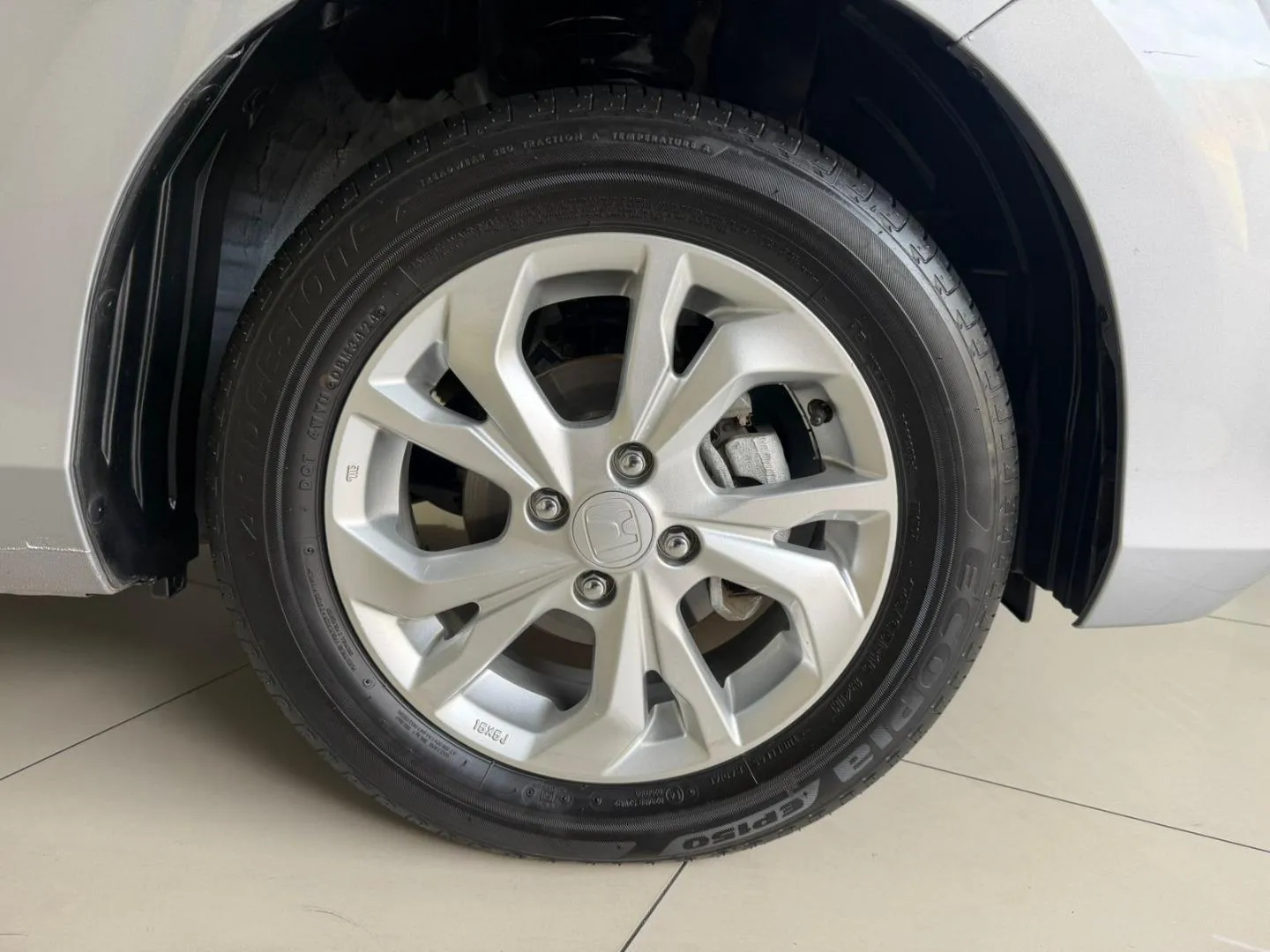 2025 Honda Amaze 1.2 Trend, photo 12 of 13