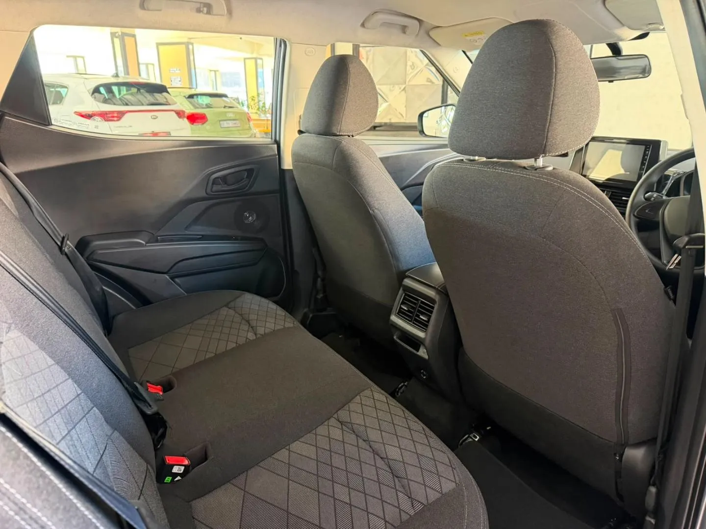 2025 Mahindra XUV 3XO 1.2T MX2 Auto, photo 9 of 14