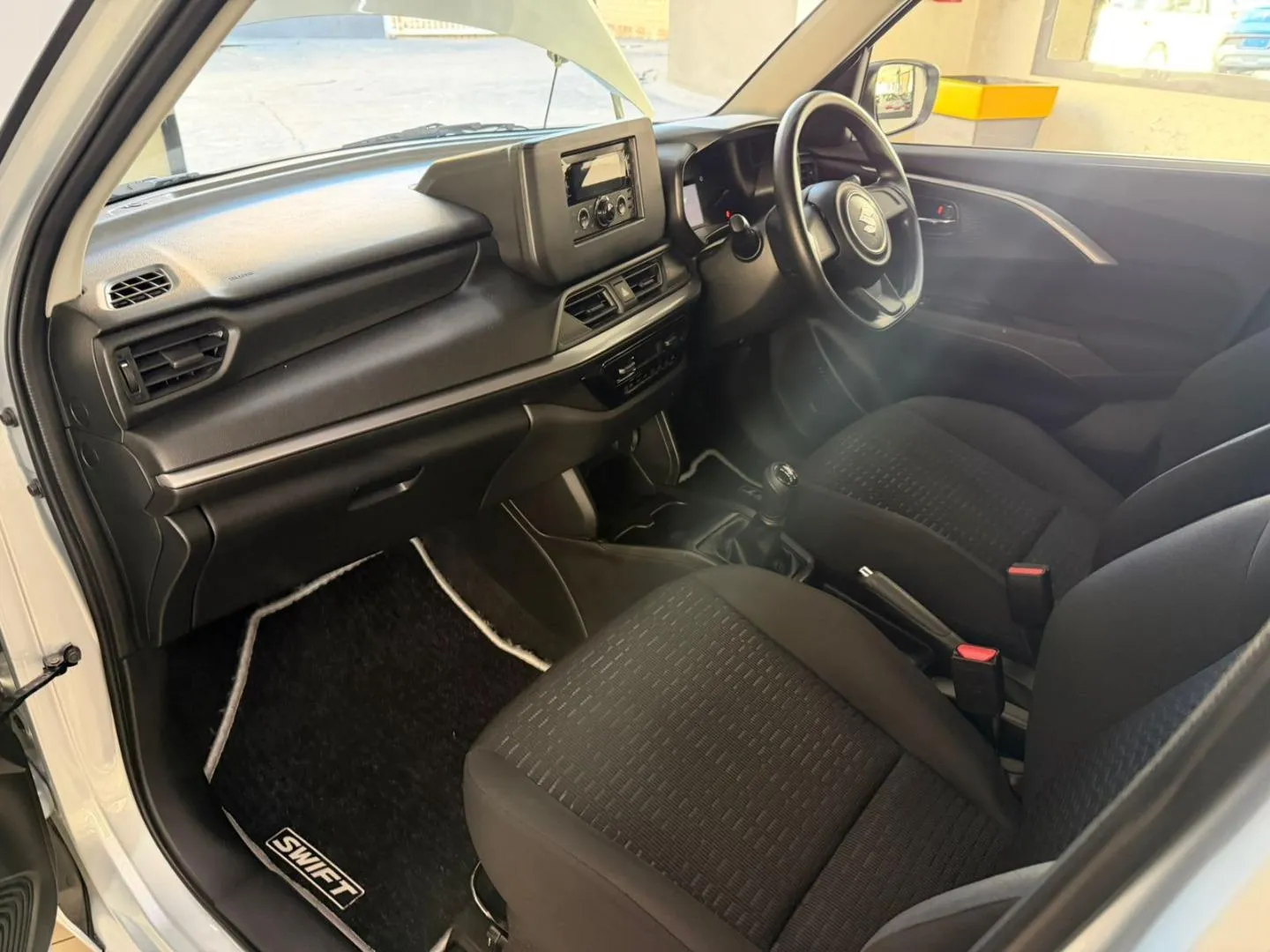 2025 Suzuki Swift 1.2 GL, photo 10 of 15