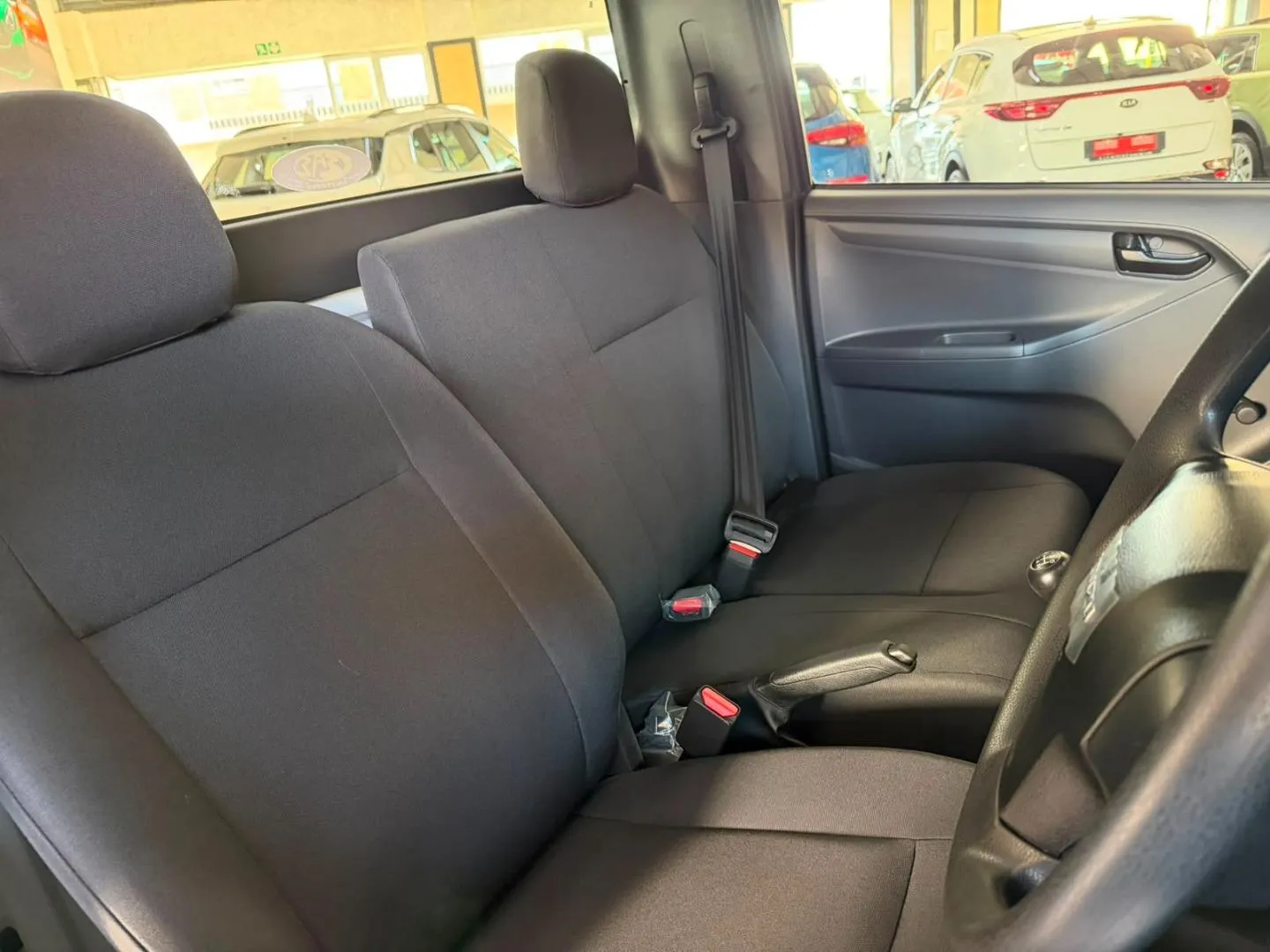 2026 Isuzu D-Max 250C Fleetside S/C P/U, photo 10 of 11