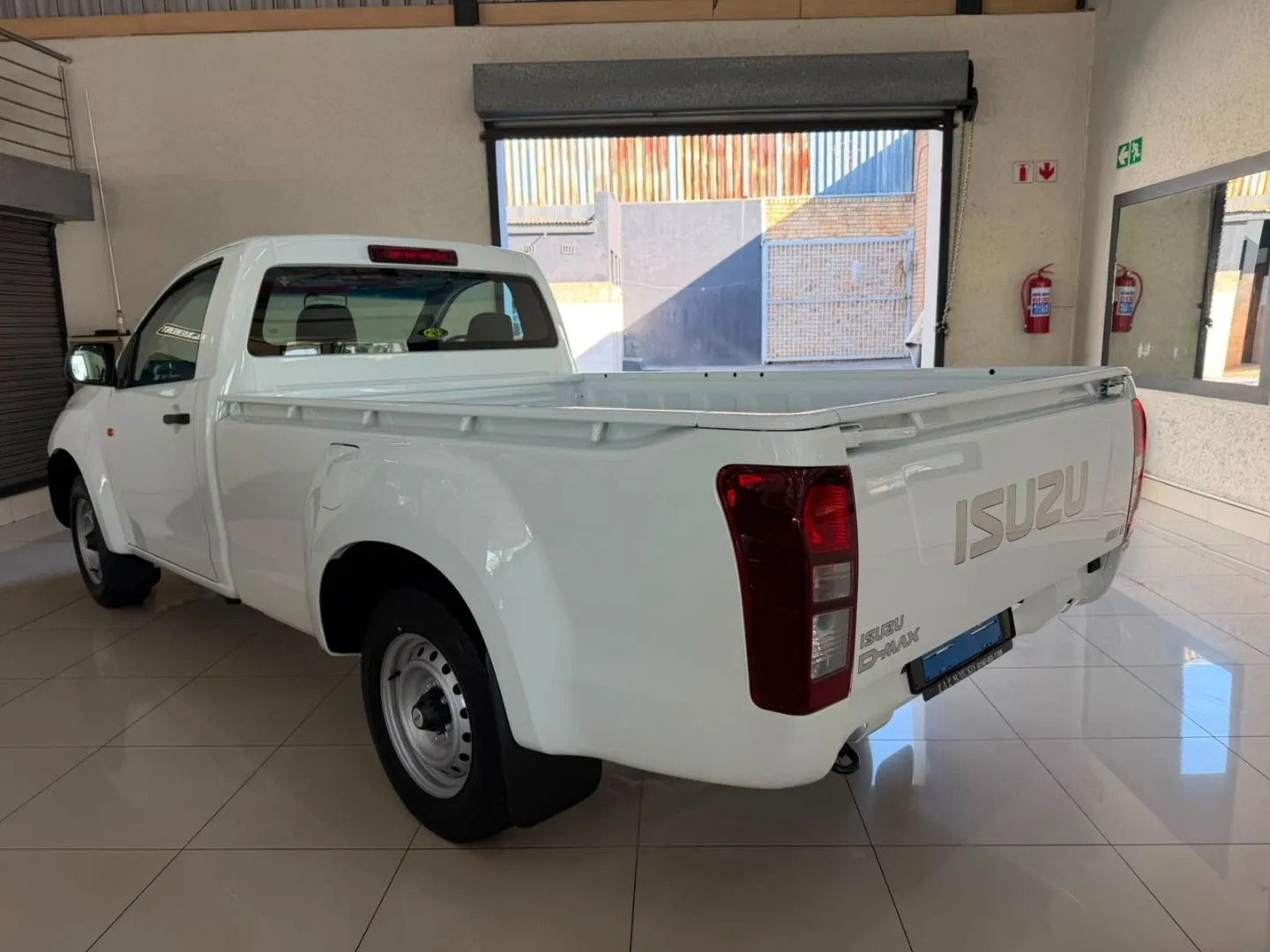 2026 Isuzu D-Max 250C Fleetside S/C P/U, photo 7 of 11