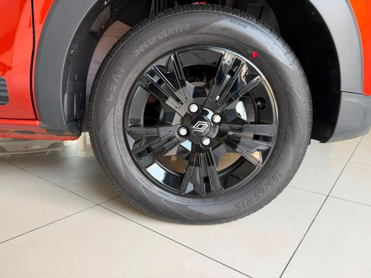 2026 Renault Triber 1.0 Techno, photo 12 of 14