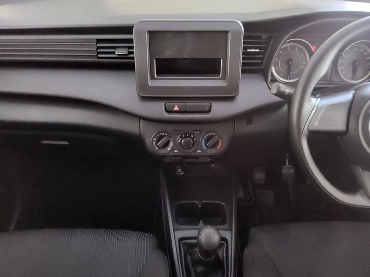 2026 Suzuki Ertiga 1.5 GA, photo 12 of 15