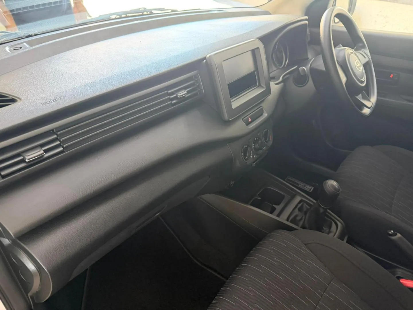 2026 Toyota Rumion 1.5 S, photo 14 of 14