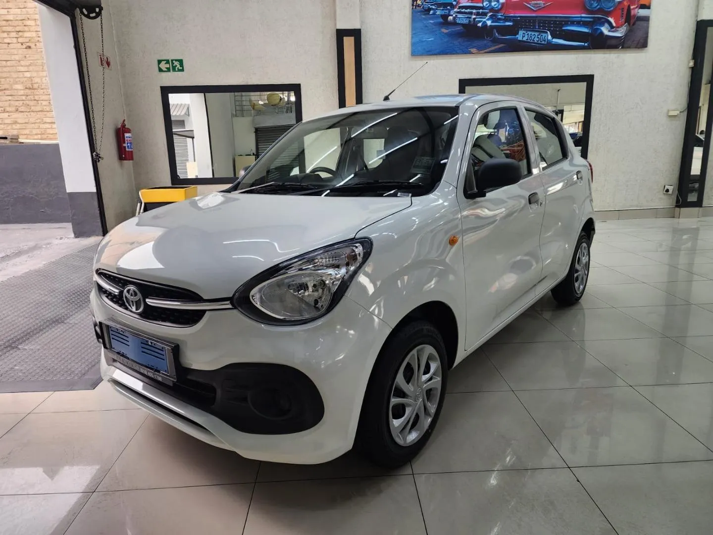 2026 Toyota Vitz 1.0, photo 2 of 7